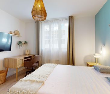 NOGUES Roommate 3 Bedrooms at Toulon - Photo 1
