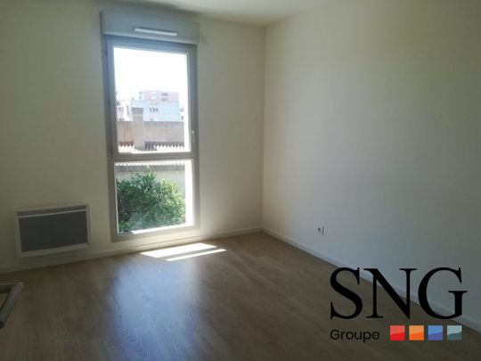 T3 AVEC BALCON ET PARKING - Photo 1