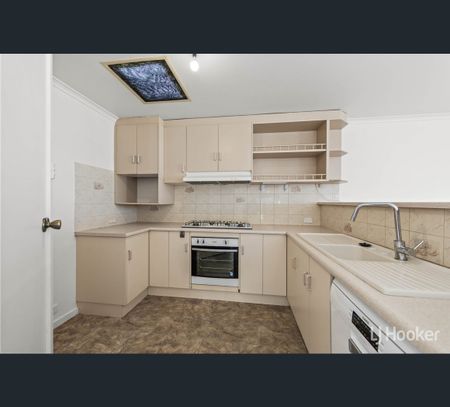 20 Sedgemoor Road, Craigmore, SA 5114 - Photo 5