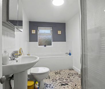 2 Bedroom House to let - Photo 1