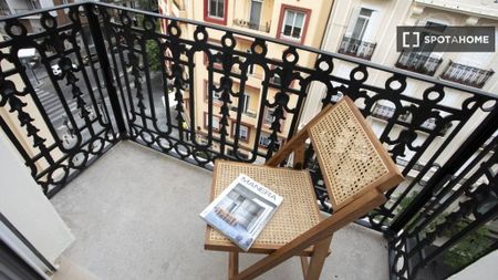 3 room luxury Flat for rent in Valencia - Photo 2