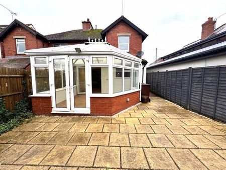 3 bedroom semi-detached house to rent - Photo 5