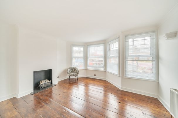 3 Bedroom Flat/Apartment to rent - Photo 1