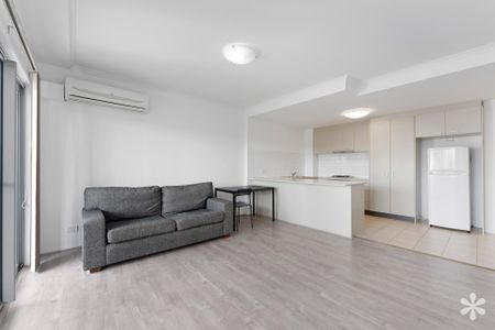 33/154 Newcastle Street - Photo 2