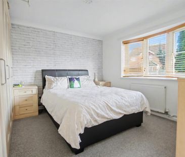 3 Bedroom Bungalow to let - Photo 4