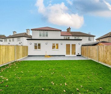 3 bedroom apartment to rent - Photo 2