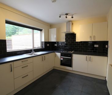 Gracemere Crescent - Photo 3