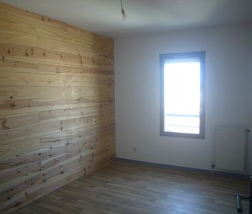 Location Appartement 5 pièces 101m² ROMANS SUR ISERE 26100 - Photo 4