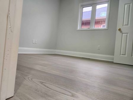 Four bedroom for rent Brampton - Photo 4