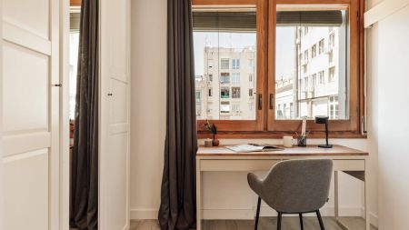 2-bedroom apartment for rent in la Dreta de l'Eixample. Couples and pets allowed. - Photo 2
