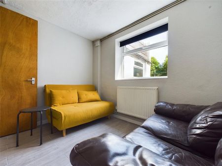 5 bedroom terraced house to rent - Photo 3