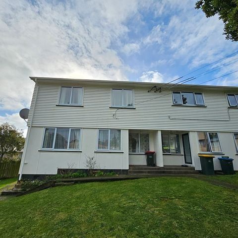 3BR UNIT IN CANNONS CREEK, FULLY DOUBLE GLAZED - Photo 1