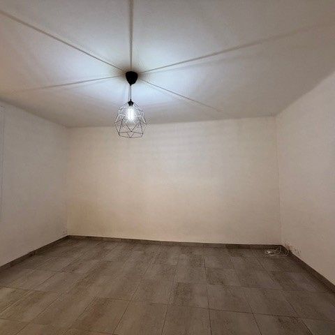 Location Appartement 1 pièce 23m² TOULON 83000 - Photo 1