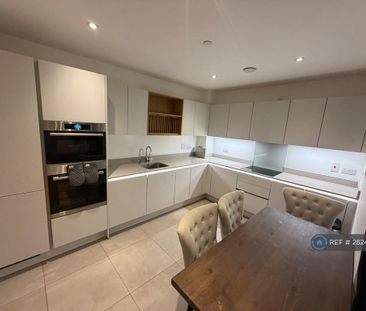 2 bedroom flat to rent - Photo 6