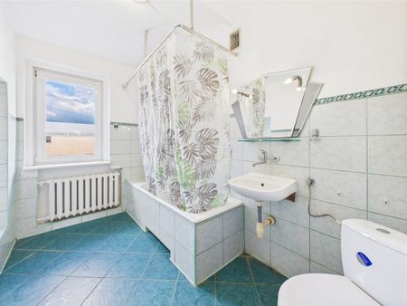 Kwatera z ogrodzonym terenem i parkingiem | DK8 - Photo 5