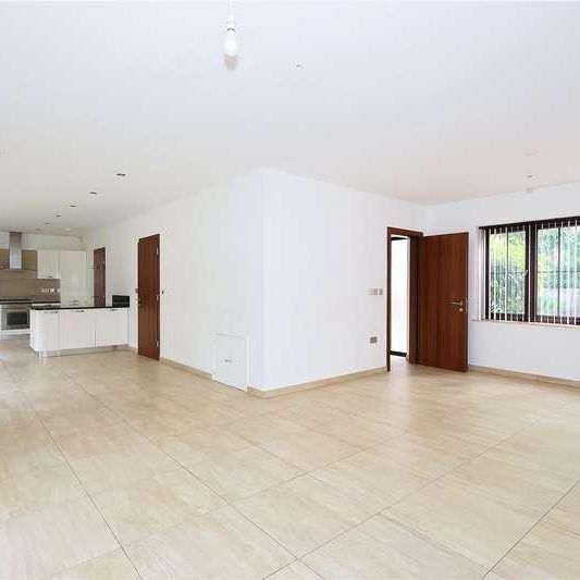 Orchard Drive, Horsell, Woking, Surrey, GU21 - Photo 1