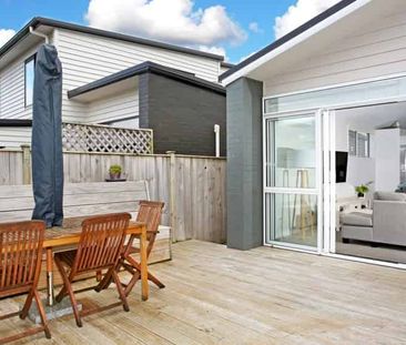 Pretty in Park Chester - Photo 4