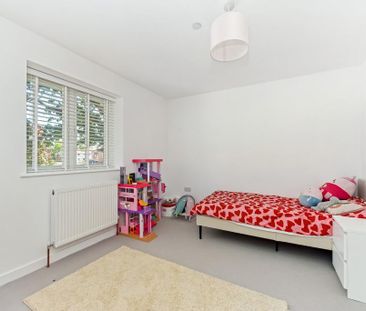 5 bedroom detached house to rent - Photo 3