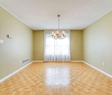 For Lease - 3857 Ridgepoint Way, Mississauga, Ontario - Photo 4