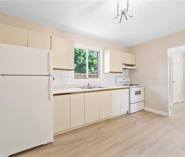 For Lease - 6344 DRUMMOND Road Unit# 1, Niagara Falls, Ontario - Photo 2