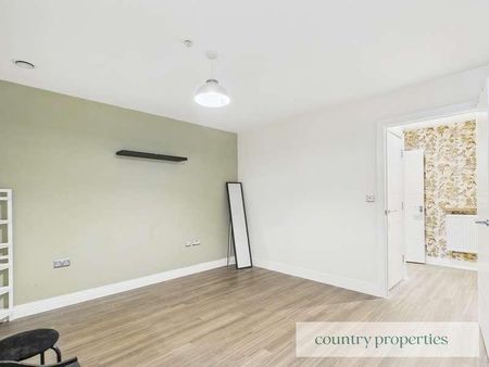 Bessemer Road, Welwyn Garden City, AL7 - Photo 3