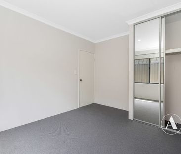 MOVE-IN READY PERFECTION: PURE STYLE & SPACE ON VELVET VISTA - Photo 4