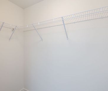 For Lease - 3005 Pine Glen Road Unit# 611, Oakville, Ontario - Photo 2