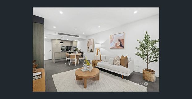 Stunning Two-Bedroom Apartment Offering an Enviable Position - Photo 1