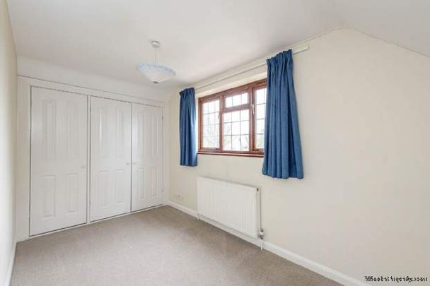 2 bedroom property to rent in Aylesbury - Photo 1