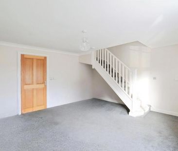 2 bedroom semi-detached house to rent - Photo 2
