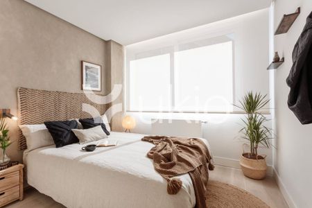 Madrid Capital, Community of Madrid 28010 - Photo 2