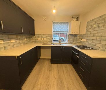 3 bedroom terraced house to rent - Photo 6