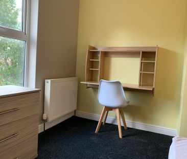 BEDROOM 2 – MEDIUM DOUBLE - Photo 1