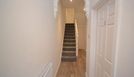 Room 2, Fore Street, EX1 3BR - Photo 2