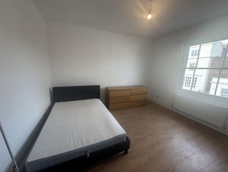 West Street, Fareham - Photo 3