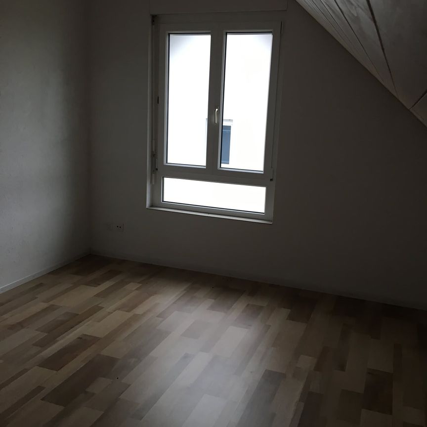 3.5 Zimmer, 100 m², 2. Stock - Photo 1