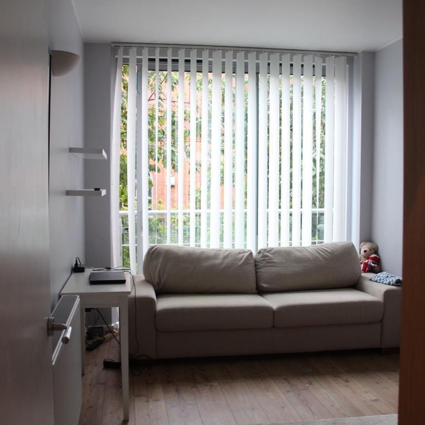 2 Bed Flat, Monza Street, E1W - Photo 1