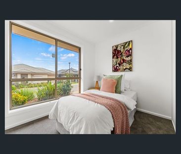 3-Bedroom Home in Elizabeth Park - Photo 6