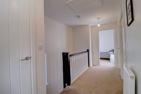 4 bedroom detached house to rent - Photo 5