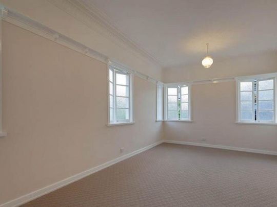 76 Duke St, Toowong QLD 4066 - House For Rent | Domain - Photo 1