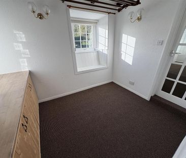 2 bedroom cottage to rent - Photo 2