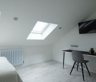 1 bedroom in a house share to rent - Photo 4