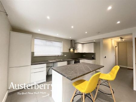 3 bedroom semi-detached bungalow to rent - Photo 5