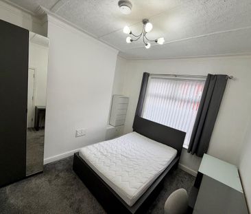 3 bedroom terraced house to rent - Photo 5