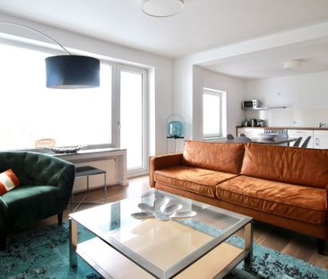 Charmante Wohnung mit Balkon im modernen Mediapark - Photo 2