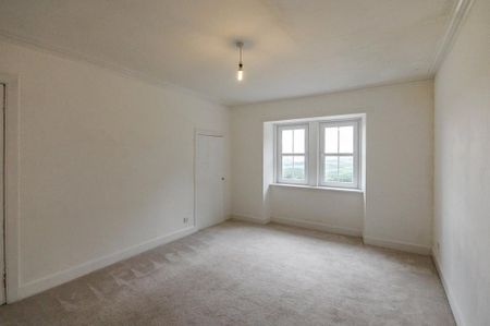 3 bedroom apartment to rent - Photo 2