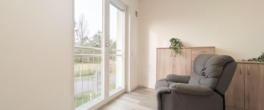 BETREUTES WOHNEN mit / ohne Pflegestufe: 1-Zimmer-Wohnung mit Bad und Küchenzeile - barrierefrei! - Foto 1