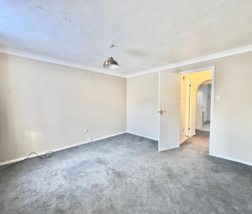 1 bedroom ground floor flat to rent - Photo 6