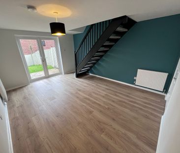 Courtlands Way, Ravenhill, Swansea SA5 5DQ - Photo 5