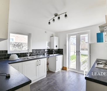 2 bedroom terraced to rent Farlington Road, Portsmouth PO2 - Photo 1